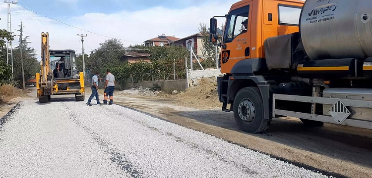 ORTAKÖY’DE BAĞLANTI YOLLARI ASFALTLANDI