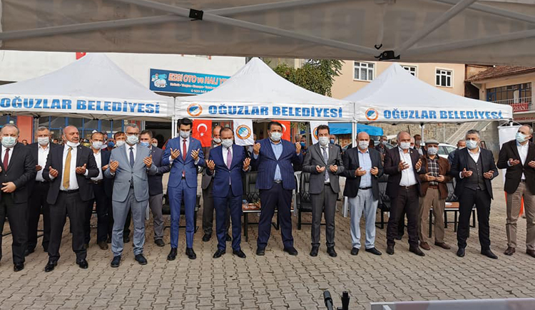OĞUZLAR KAPALI PAZAR YERİNE KAVUŞTU