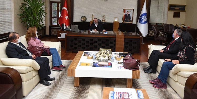 HAYVANSEVERLERDEN BELEDİYE’YE TAM NOT
