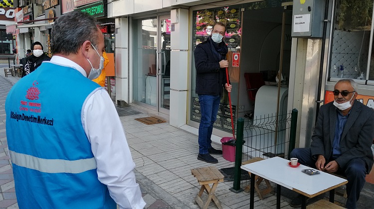 SİGARA İÇENLERE UYARIDA BULUNDU!
