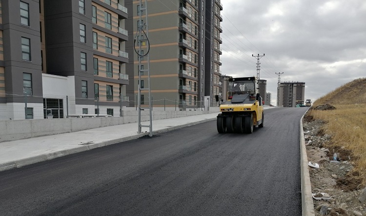 ASFALT ÇALIŞMALARI DEVAM EDİYOR