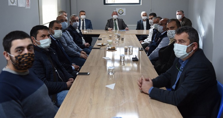 BAŞKAN İŞ ADAMLARIYLA GÖRÜŞTÜ