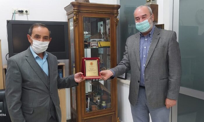 MEHMET ÇELİK’E TEŞEKKÜR PLAKETİ