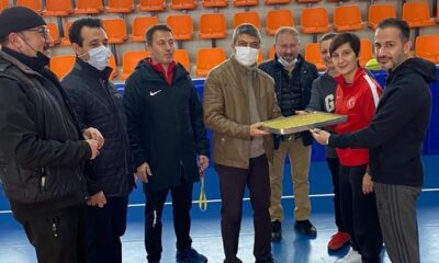 MİLLİ TAKIMA MORAL ZİYARETİ