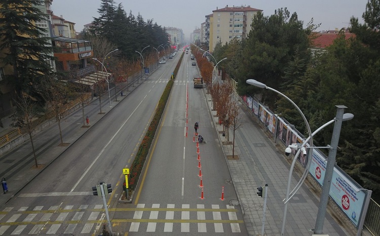 GAZİ CADDESİNE BİSİKLET YOLU