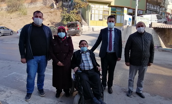 BAŞKAN ENGELLİLER GÜNÜNDE SEVİNDİRDİ