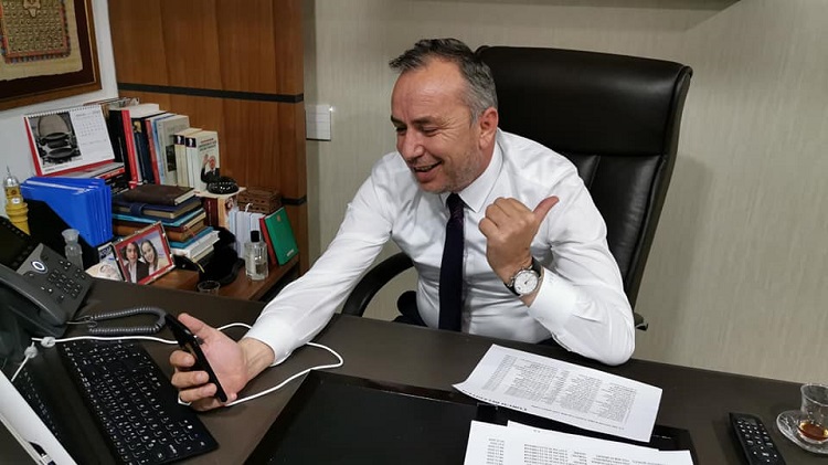 CEYLAN BİR ÇOCUĞU DAHA SEVİNDİRDİ
