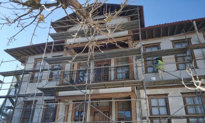 VELİPAŞA KONAĞINDA RESTORASYON ÇALIŞMASI