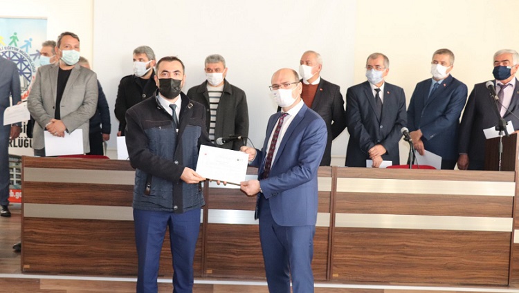 56 OKUL SIFIR ATIK BELGESİ ALDI