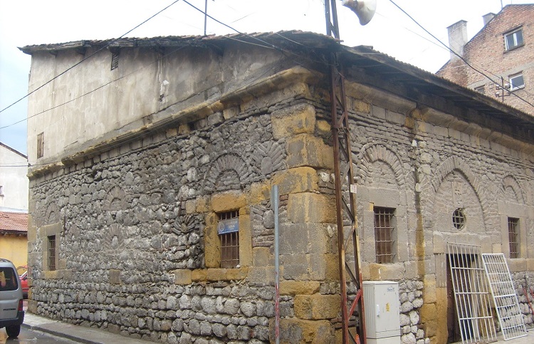 TAŞHAN VE KİLİSE RESTORE EDİLECEK