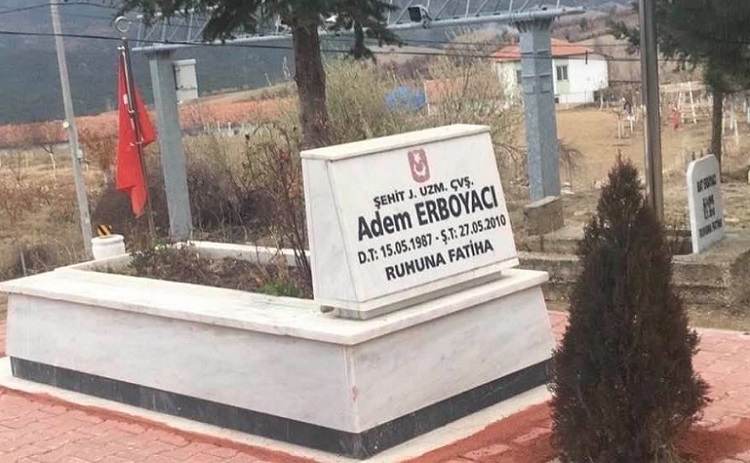 ŞEHİT MEZARLARINA ÇEVRE DÜZENLEMESİ