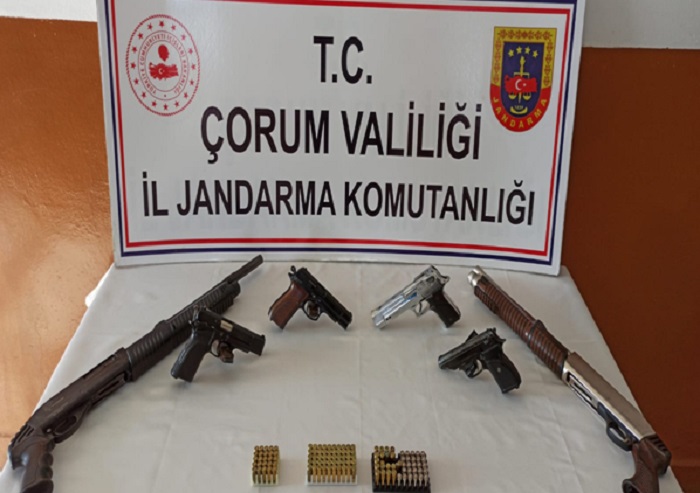 KÖYDEKİ EVDEN BUNLAR ÇIKTI!