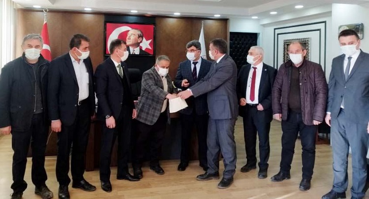 257 ÜRETİCİYE SÜT SAĞMA MAKİNASI VERİLECEK