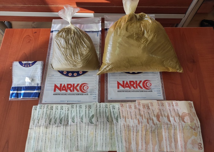 OPERASYONDA İKİ KİLO ESRAR ELE GEÇİRİLDİ