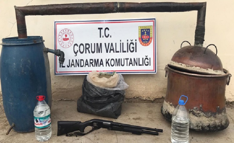 JANDARMA’DAN KAÇAK İÇKİ OPERASYONU!