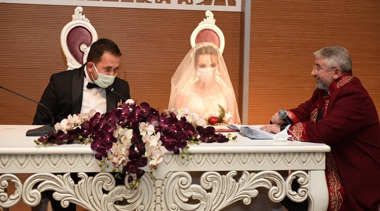 HAMZA VE MELİKE HAYATLARINI BİRLEŞTİRDİ