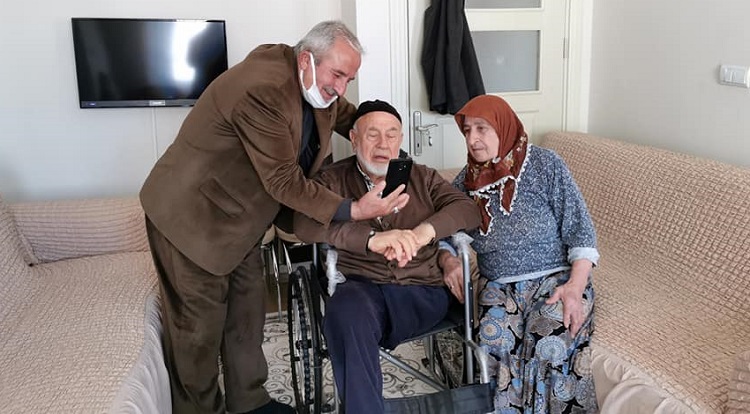 İKİ AİLENİN DAHA YÜZÜNÜ GÜLDÜRDÜ
