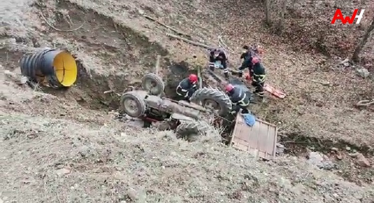 TRAKTÖR ŞARAMPOLE UÇTU: 1 ÖLÜ 3 YARALI