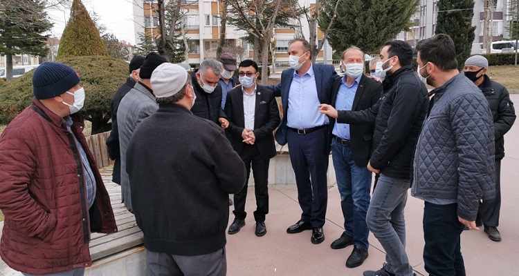 MAHALLENİN SORUNLARINI DİNLEDİLER