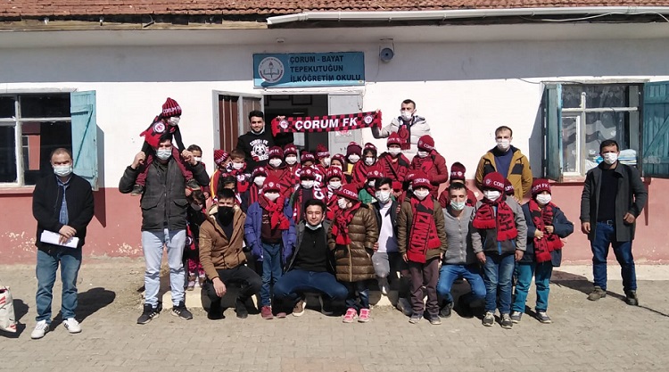 ÜNİVERSİTELİ ÇORUMSPORLULARDAN ÖRNEK DAVRANIŞ