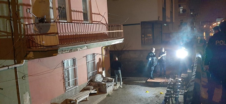 POMPOLI DAMAT EVE ATEŞ AÇTI!