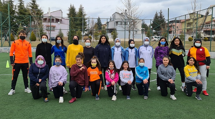 ÇORUM’DA KADIN FUTBOL TAKIMI