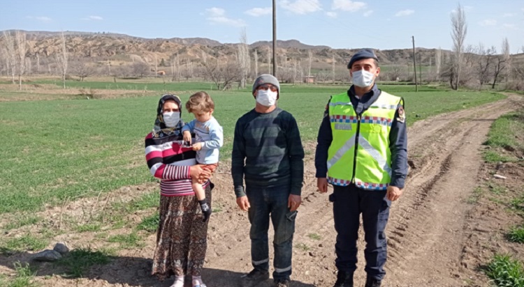JANDARMA EKİPLERİ ÇOCUĞU BULDU