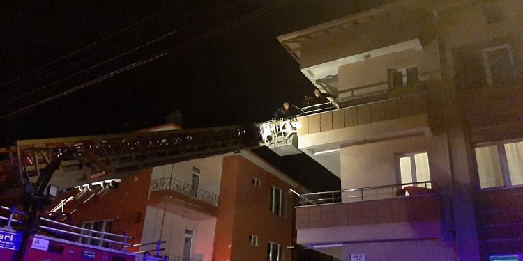 KOMŞULARI HABER ALAMAYINCA!