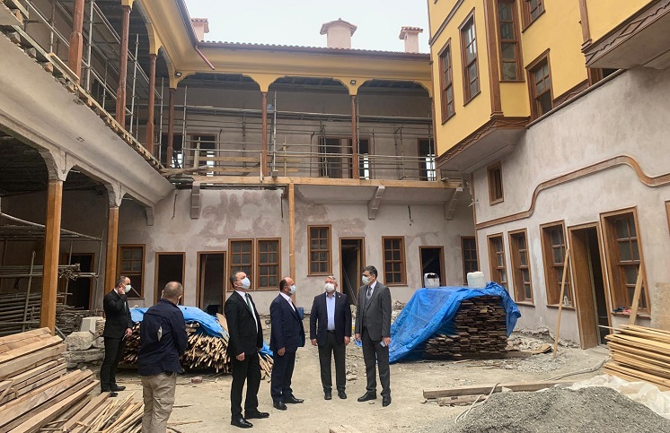 VELİPAŞA KONAĞINDA SONA GELİNDİ