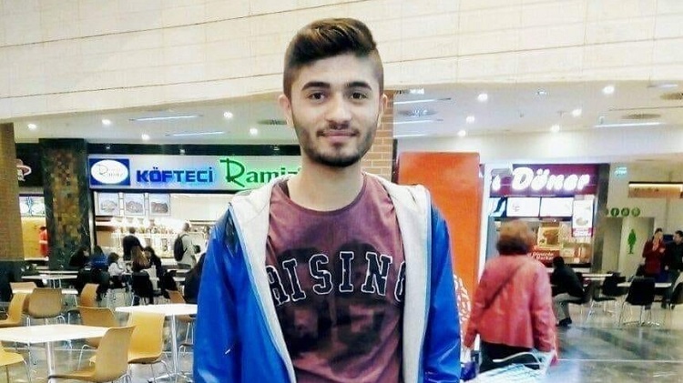 ÇORUMLU GENÇ HAYATA TUTUNMADI