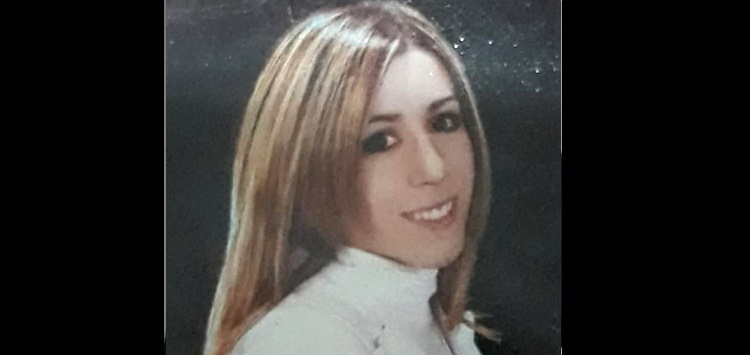 GENÇ KADIN SEVENLERİNİ ÜZDÜ