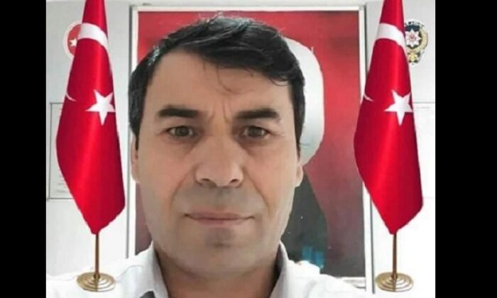 MEHMET ÜNAL SEVENLERİNİ ÜZDÜ