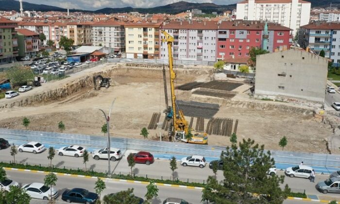 BEDESTEN İNŞAATI DEVAM EDİYOR