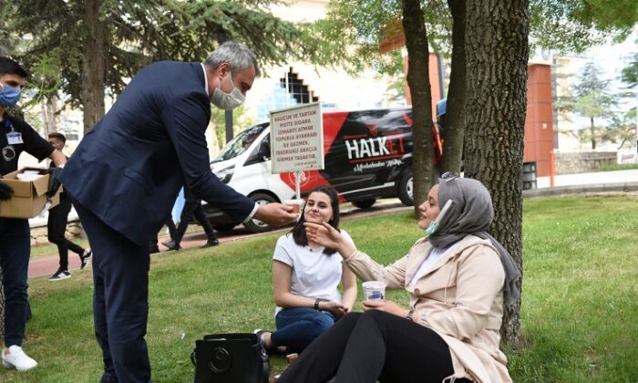 BELEDİYE’DEN DONDURMA SÜRPRİZİ