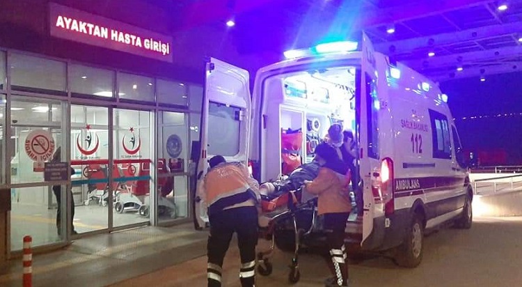 AKRABA TARTIŞMASI KANLI BİTTİ