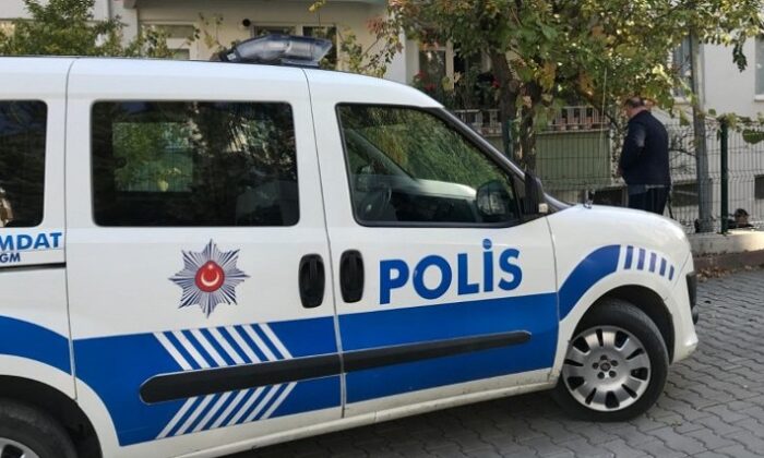 20 YAŞINDAKİ GENÇ İNTİHAR ETTİ