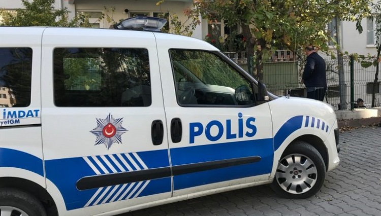 20 YAŞINDAKİ GENÇ İNTİHAR ETTİ