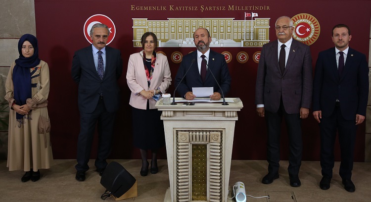 SREBRENİTSA AVRUPA’NIN KANAYAN YARASIDIR