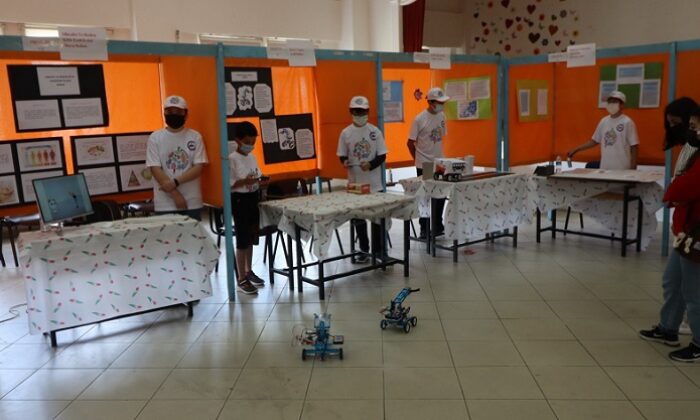 BİLİM FUARINDA 22 PROJE SERGİLENDİ