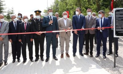 ŞEHİT ABİDESİ TÖRENLE AÇILDI