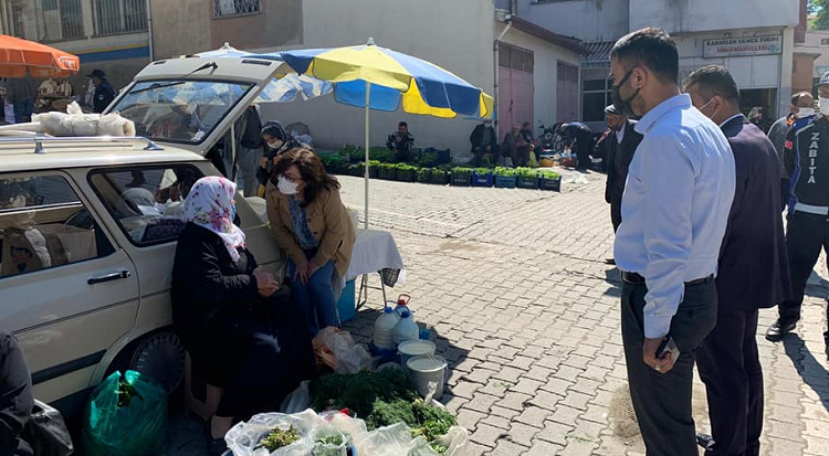 KÖYLÜ PAZARI’NDA TALEPLERİ DİNLEDİ