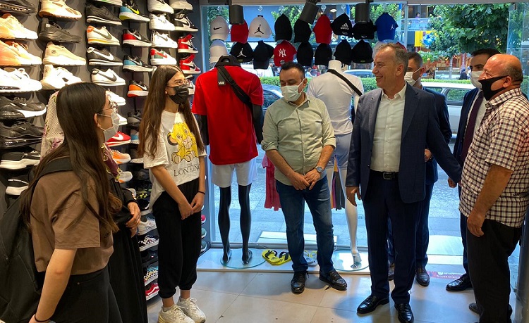 CEYLAN ESNAFI ZİYARET ETTİ