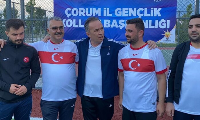 AK PARTİLİLER YEŞİL SAHALARDA