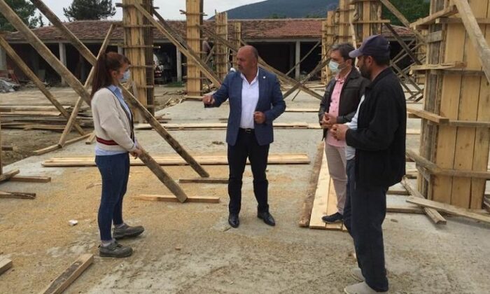 TEKSTİL ATÖLYESİNDE İNCELEME YAPTI