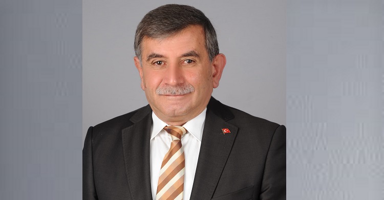 ESNAF KEFALETE ADAYLIĞINI AÇIKLADI
