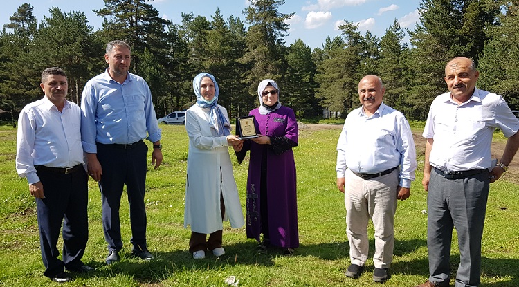 AK KADINLAR BAYAT’TA TOPLANDI