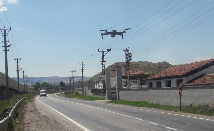 DRONE İLE TRAFİK DENETİMİ YAPILDI