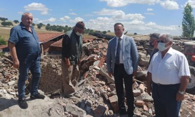 YANGINZEDE AİLE YARDIM BEKLİYOR