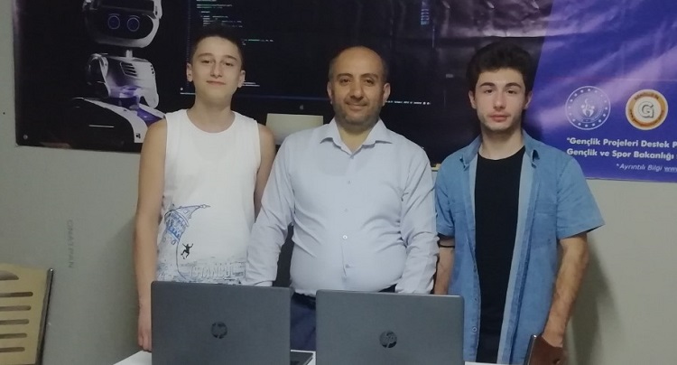 ÇORUM’DA GENÇLERLE KODLUYORUZ PROJESİ
