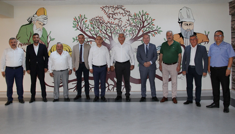 BAŞKAN ŞAHİNER’İ ZİYARET ETTİLER